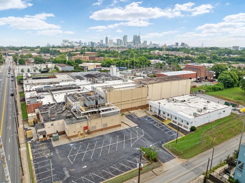 Primary Photo Of 720 Metropolitan Pky SW, Atlanta Manufacturing For Lease