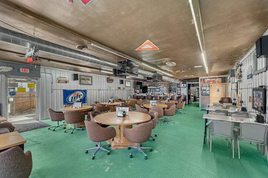 More Photos Of 518 N Harrison St, Alexandria General Retail For Sale