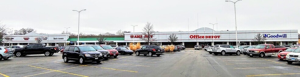 More Photos Of 120-152 Ogden Ave, Downers Grove Unknown For Lease