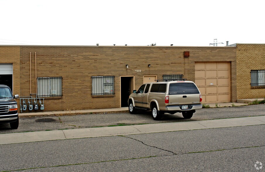More Photos Of 2330-2350 S Kalamath St, Denver Warehouse For Lease