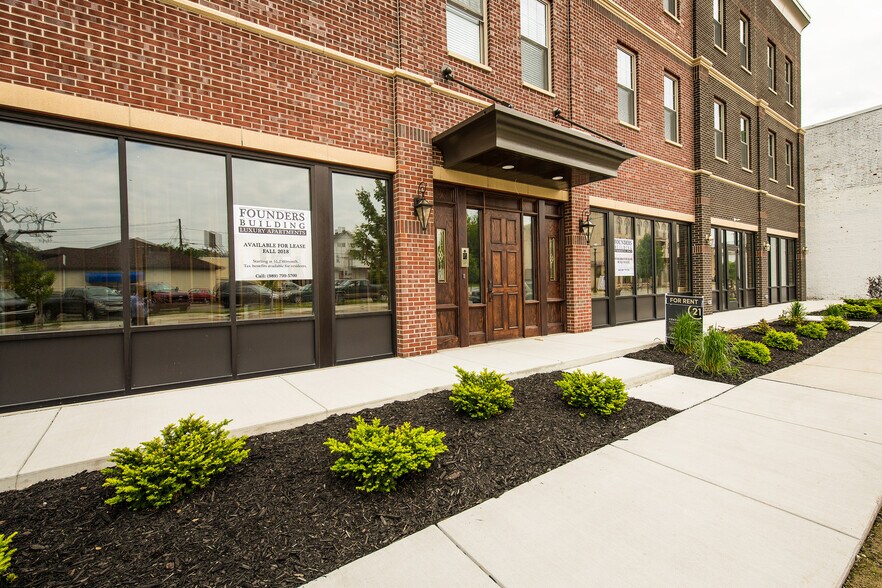 More Photos Of 314 N Hamilton St, Saginaw Storefront Retail Residential For Lease