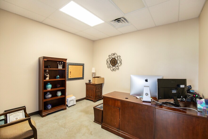 More Photos Of 1145 Butler Rd, League City Office For Sale