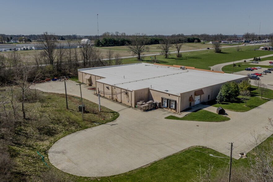 More Photos Of 1000 Hedstrom Dr, Ashland Warehouse For Sale