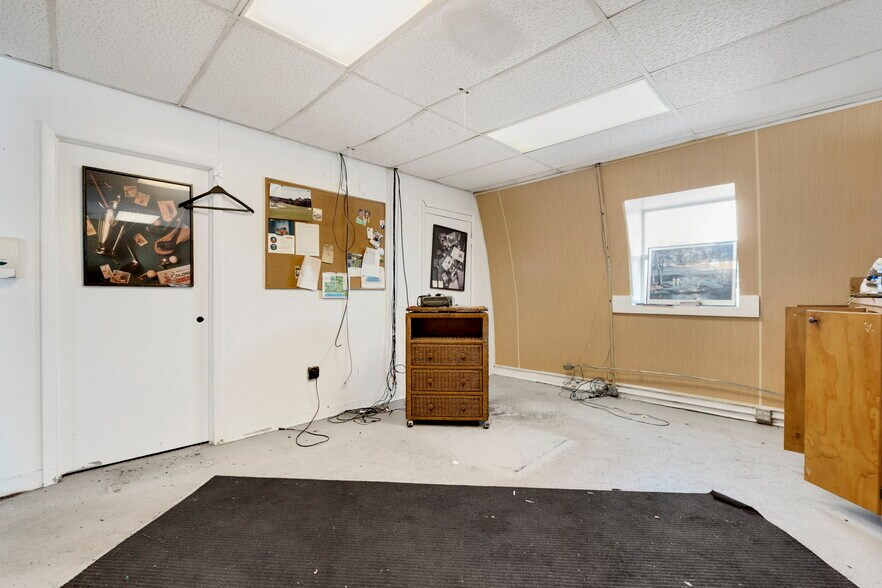 More Photos Of 310 Argonne Rd, Warsaw Warehouse For Sale