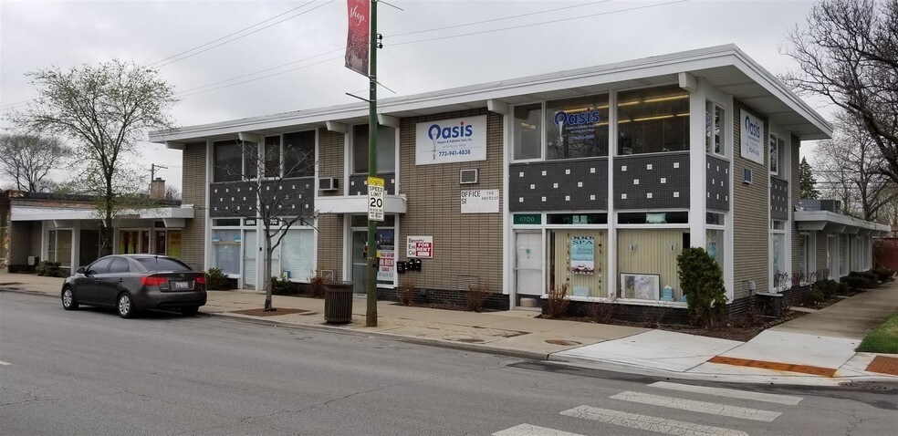 More Photos Of 11700-11704 S Western Ave, Chicago General Retail For Lease