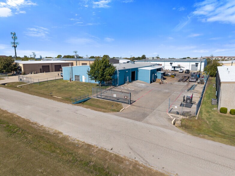 More Photos Of 1119 S Commercial Blvd, Arlington Warehouse For Sale