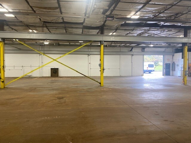 More Photos Of 8420 South Ave, Youngstown Manufacturing For Sale