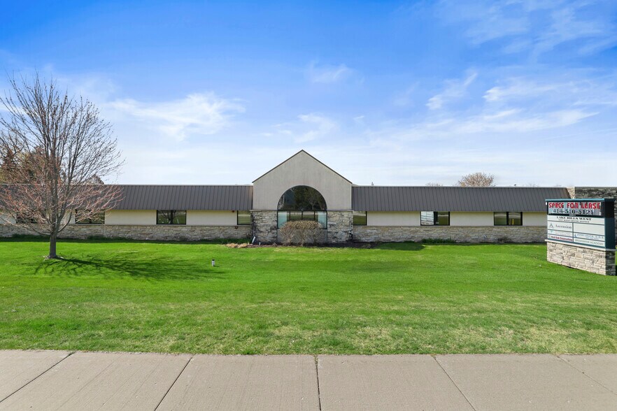 More Photos Of 1317 W Grand Ave, Port Washington Medical For Lease