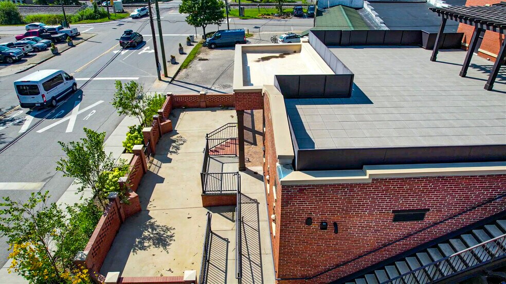 More Photos Of 128 Broadway St, Black Mountain Restaurant For Sale