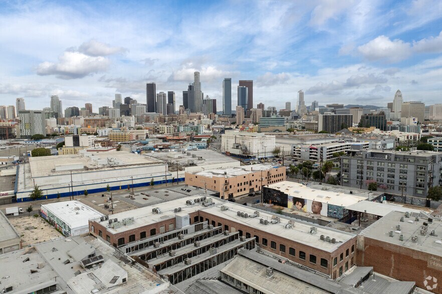 More Photos Of 440 Seaton St, Los Angeles Loft Creative Space For Sale