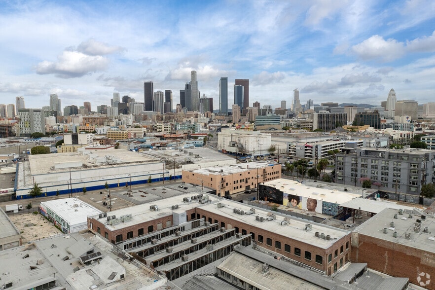 More Photos Of 440 Seaton St, Los Angeles Loft Creative Space For Sale