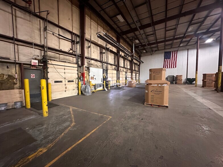 More Photos Of 429 E Grove St, Greenville Industrial For Sale