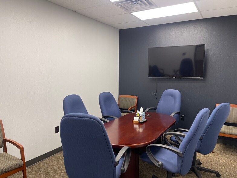 More Photos Of 168 Col Etheredge Blvd, Huntsville Flex For Lease