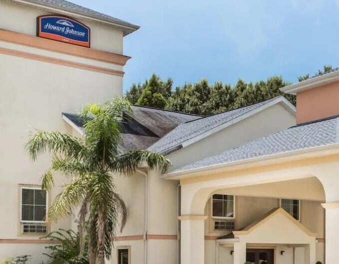 More Photos Of 105 Lamar St, Houma Hotel For Sale