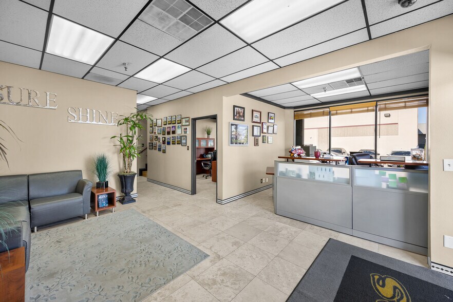 More Photos Of 3980 E Miraloma Ave, Anaheim Warehouse For Lease