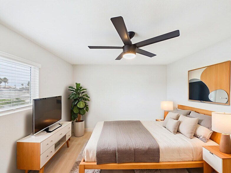 More Photos Of 221 S Nevada St, Oceanside Apartments For Sale
