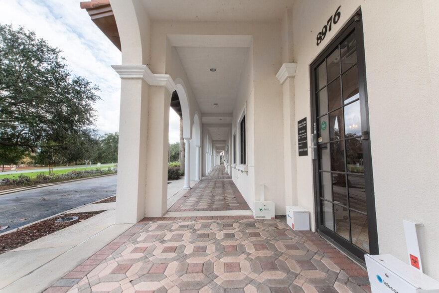 More Photos Of 8976 Conroy Windermere Rd, Orlando Medical For Lease