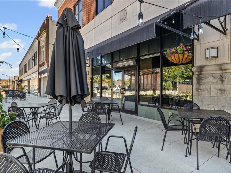 More Photos Of 1 E Main St, Champaign Office Residential For Lease