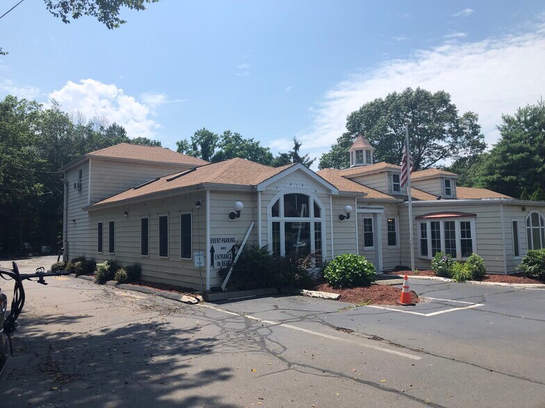 More Photos Of 2548 Boston Post Rd, Guilford Restaurant For Sale