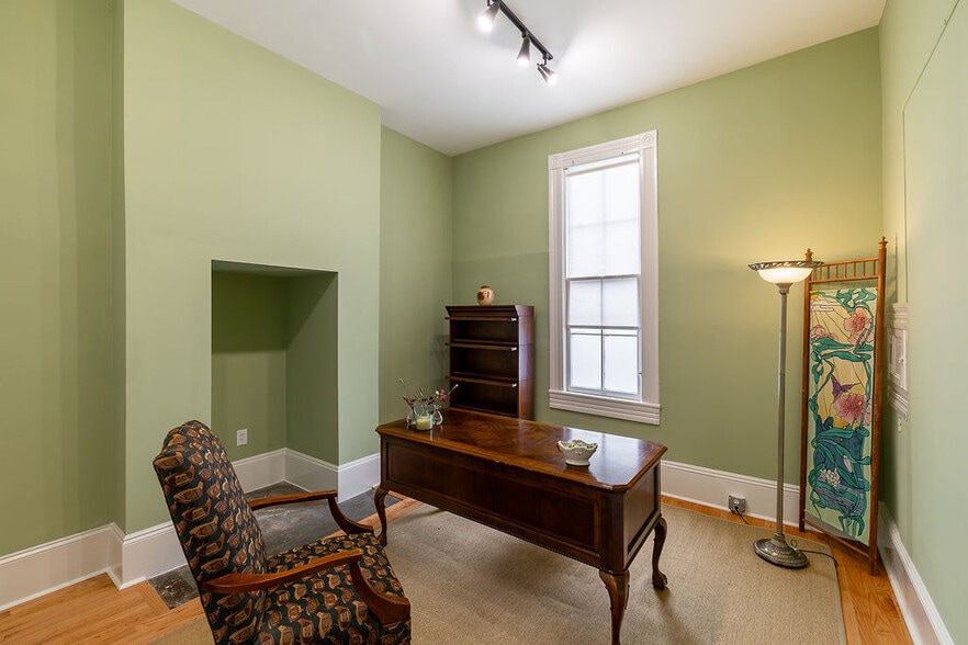 More Photos Of 892 Prince Ave, Athens Medical For Lease