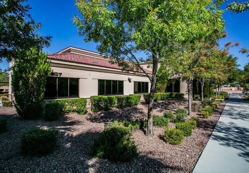 More Photos Of 1587 E Windmill Ln, Las Vegas Office For Sale
