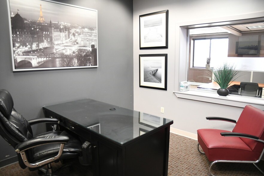 More Photos Of 289 Elm St, Marlborough Warehouse For Lease