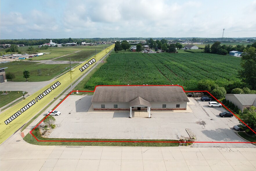 More Photos Of 2500 Parkway Dr, Shelbyville Medical For Sale