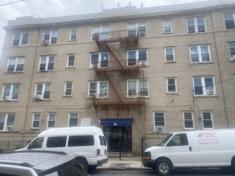 Primary Photo Of 90 St Andrews Pl, Yonkers Apartments For Sale