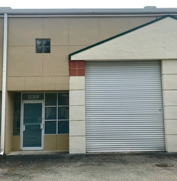 More Photos Of 12304 SW 132nd Ct, Miami Distribution For Lease