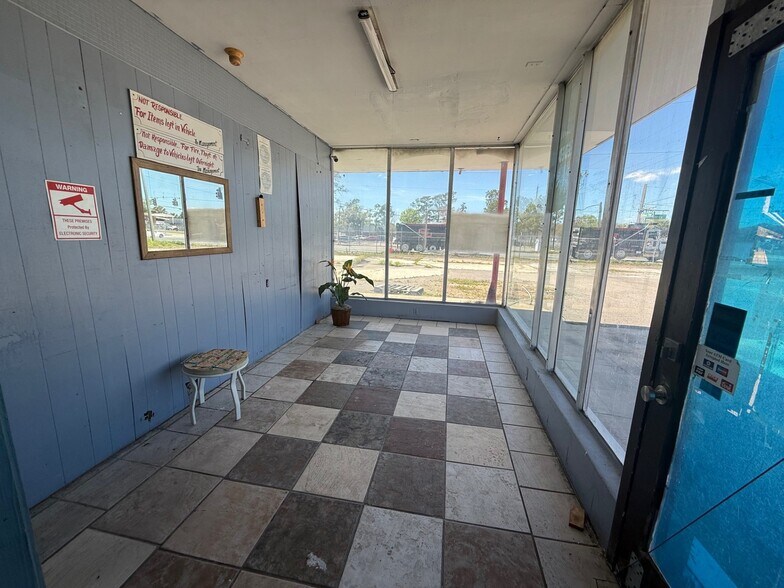 More Photos Of 3960 Silver Star Rd, Orlando Auto Dealership For Sale