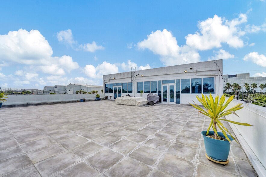 More Photos Of 5465 NW 36th St, Miami Springs Office For Sale