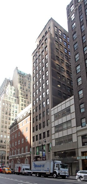 More Photos Of 420 Madison Ave, New York Office For Lease