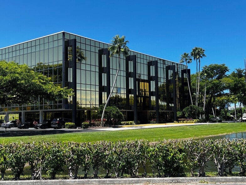 More Photos Of 1800 S Australian Ave, West Palm Beach Office For Lease