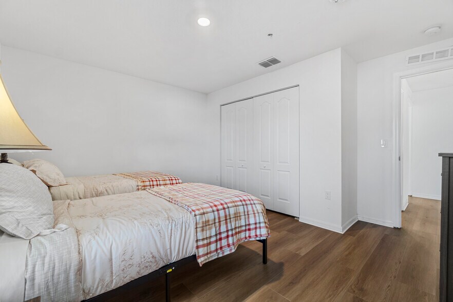 More Photos Of Licensed 6 Bed ALF, Ocala Healthcare For Sale