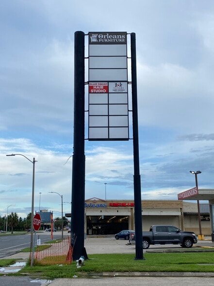 More Photos Of 7040-7094 Read Blvd, New Orleans Unknown For Lease