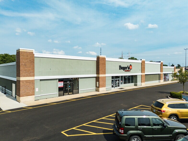 More Photos Of 8301-8349 Indianapolis Blvd, Highland Unknown For Lease