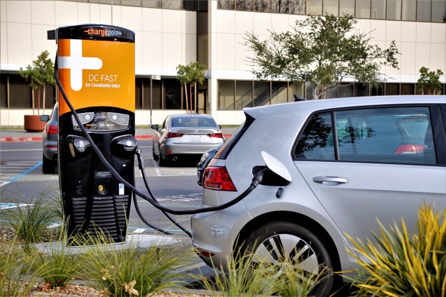 More Photos Of 1400-1500 Valley House Dr, Rohnert Park Unknown For Lease