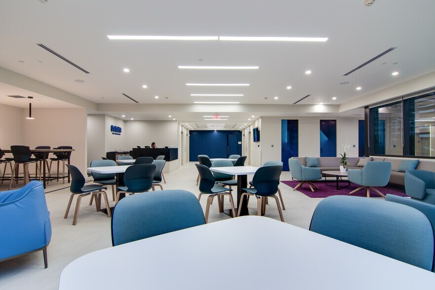 More Photos Of 800 Brickell Ave, Miami Office Residential For Lease