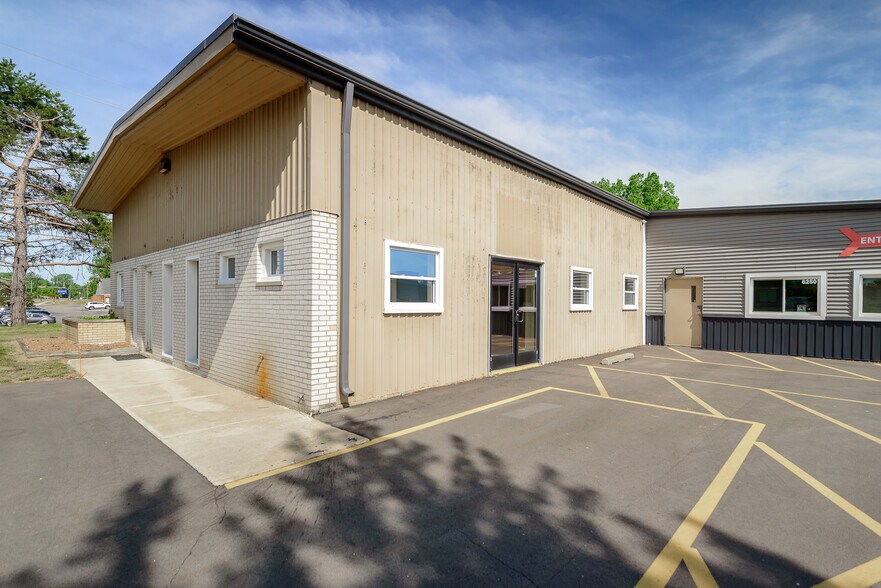 More Photos Of 6250 Jackson Rd, Ann Arbor Freestanding For Lease
