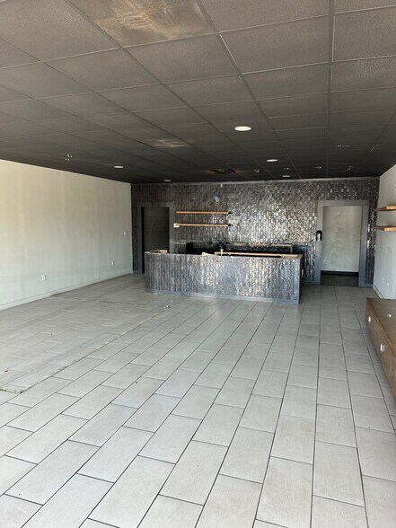 More Photos Of 1300 Savannah Hwy, Charleston Restaurant For Lease
