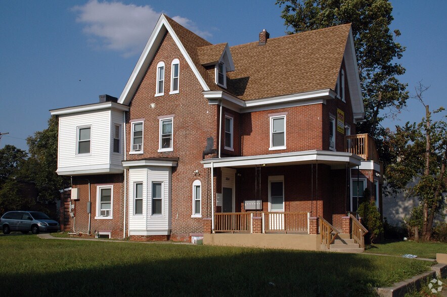 More Photos Of 304 E 9th St, Chester Apartments For Sale