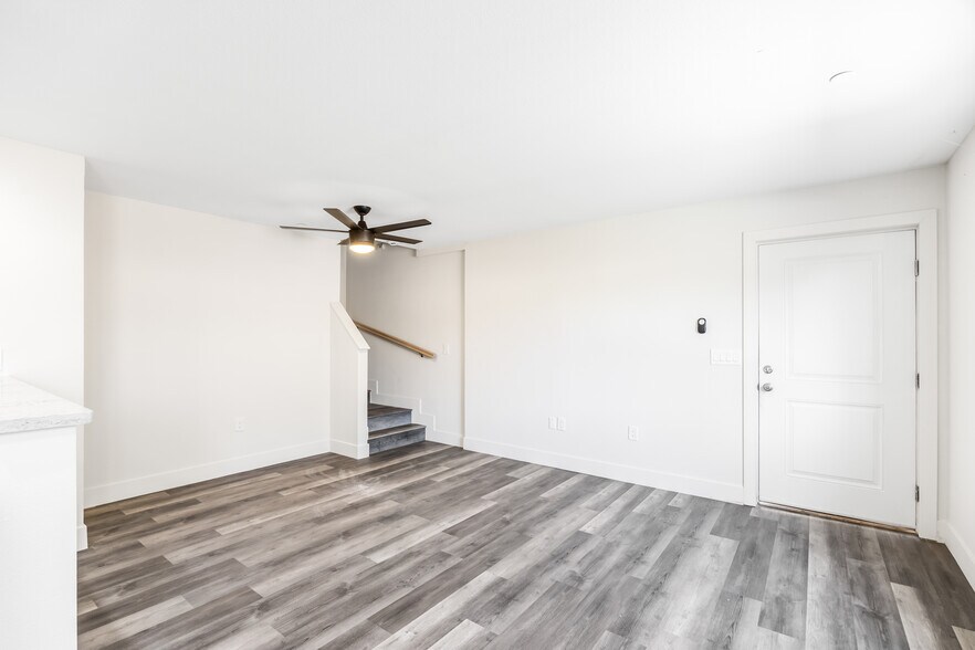 More Photos Of 2409 Cava Ct, Sacramento Apartments For Sale