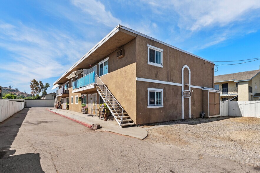 More Photos Of 12651 Laurel St, Lakeside Apartments For Sale