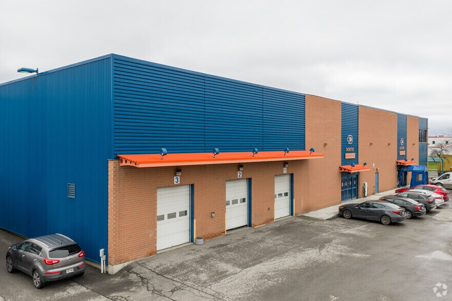 More Photos Of 5780 Rue Ontario E, Montréal Warehouse For Sale