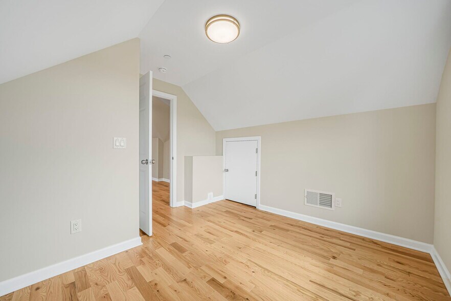 More Photos Of 532 Ringwood Ave, Wanaque Apartments For Sale