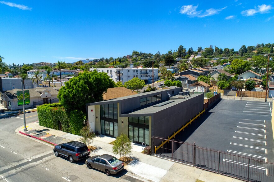 More Photos Of 5805 York Blvd, Los Angeles Restaurant For Lease