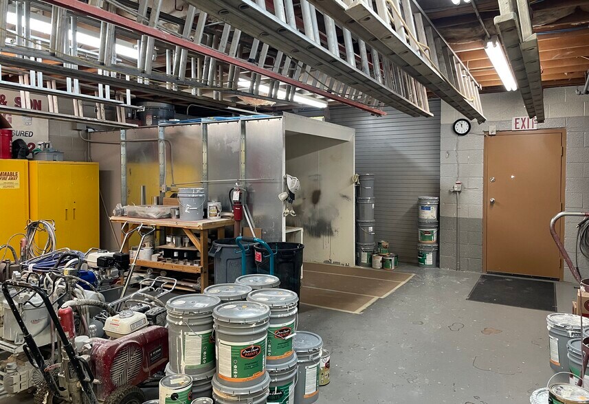 More Photos Of 11126 W Wisconsin Ave, Youngtown Office For Sale