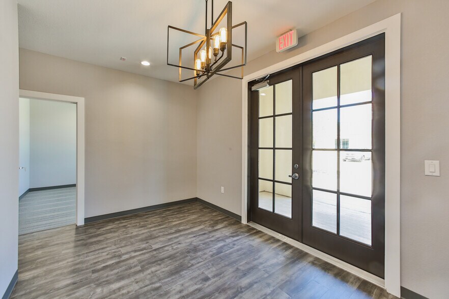 More Photos Of 800 Bonaventure Way, Sugar Land Unknown For Lease