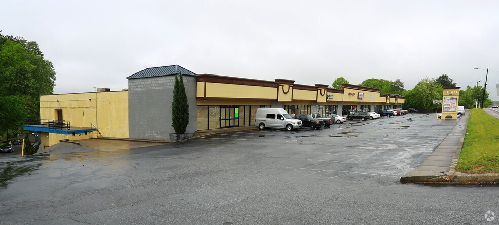 Primary Photo Of 4013 Jonesboro Rd, Forest Park Unknown For Lease