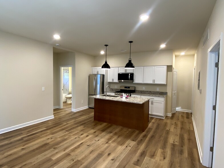 More Photos Of 345 W Marshall St, Ferndale Apartments For Sale